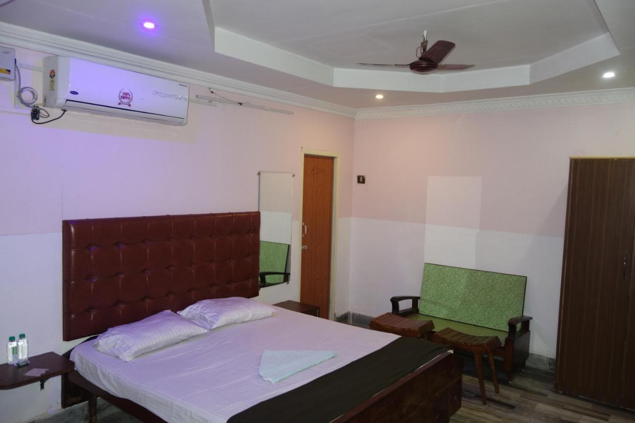 Hotel Hcb Brahmapur エクステリア 写真