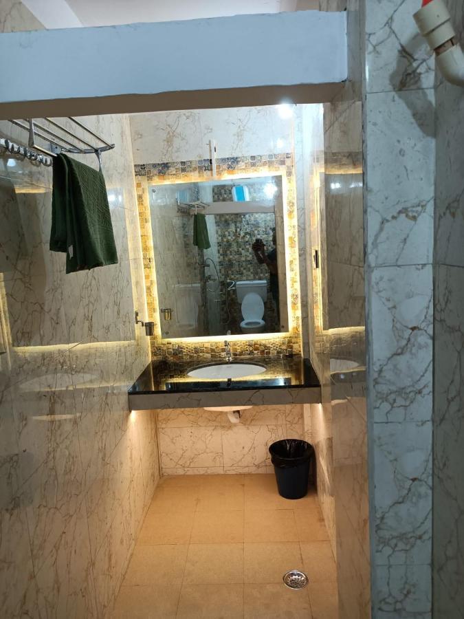 Hotel Hcb Brahmapur エクステリア 写真