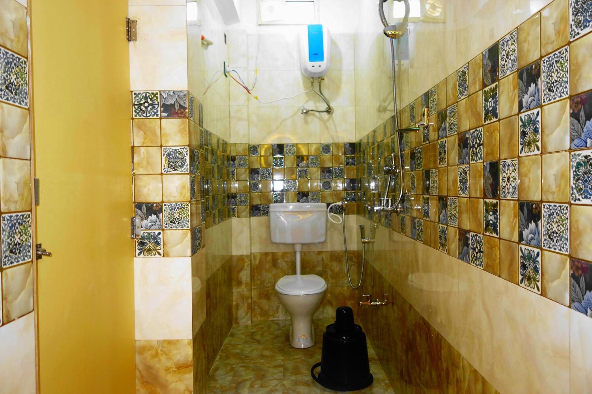 Hotel Hcb Brahmapur エクステリア 写真